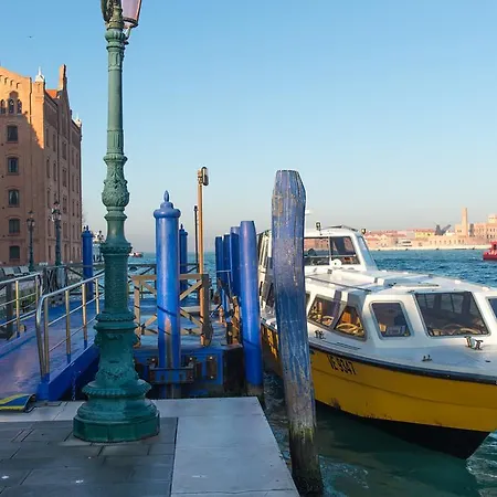 Residenza Giudecca Molino Stucky * البندقية
